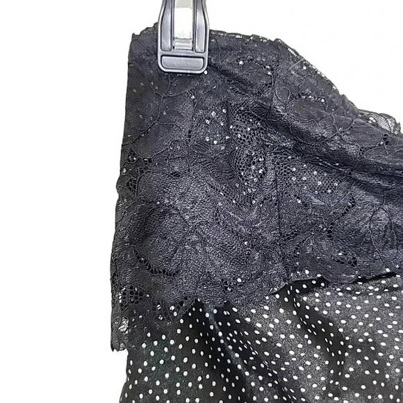 Free People Intimately All Dressed Up Dotted Lace Cami Top size Medium - Picture 3 of 6